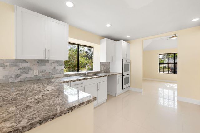 15602 Four Season Drive, Houston, TX 77084