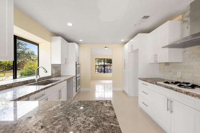 15602 Four Season Drive, Houston, TX 77084