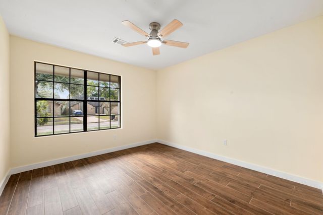 15602 Four Season Drive, Houston, TX 77084