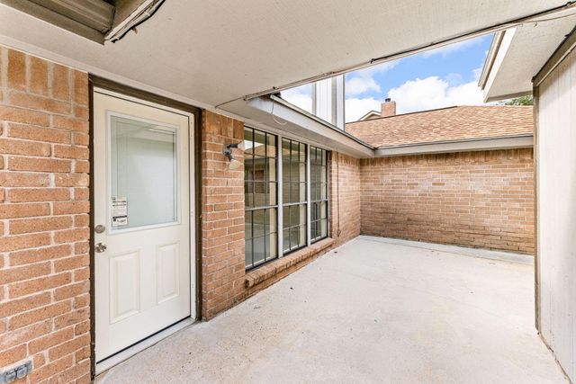 15602 Four Season Drive, Houston, TX 77084