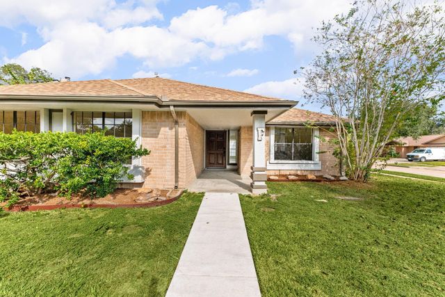 15602 Four Season Drive, Houston, TX 77084