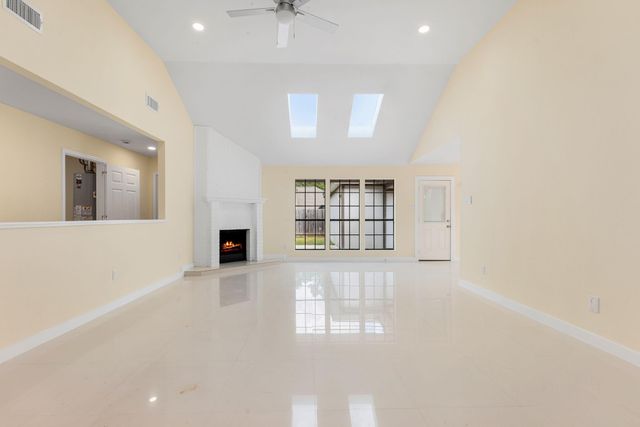 15602 Four Season Drive, Houston, TX 77084