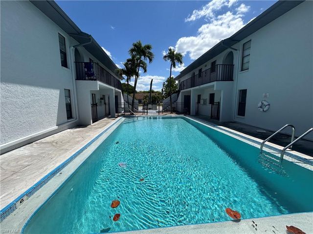 4712 SE 5th PL 201, Cape Coral, FL 33904