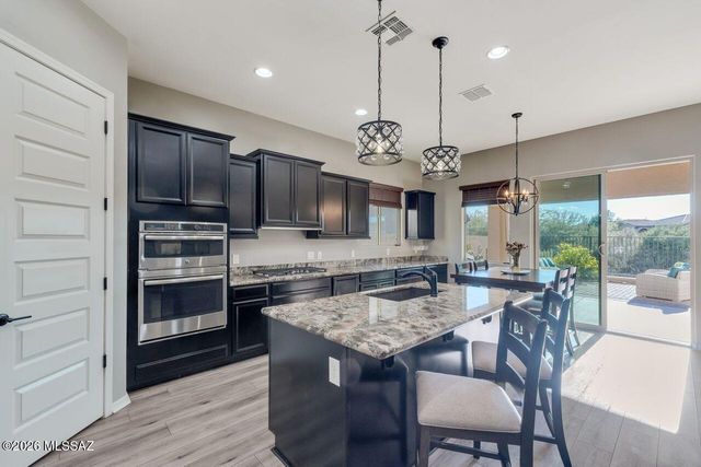 13421 N Flaxleaf Place, Tucson, AZ 85755