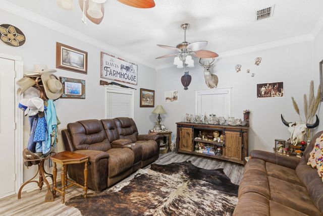 302 Tower Road, Rio Vista, TX 76093