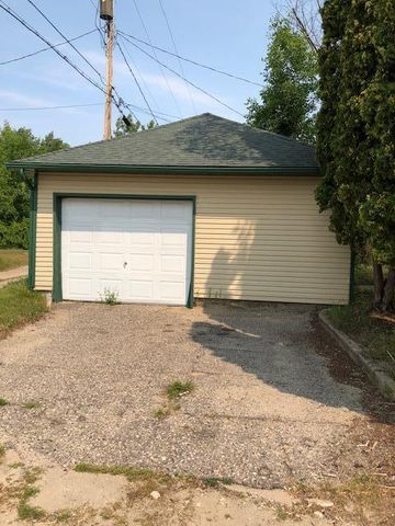 302 Cedar Avenue NW, Cass Lake, MN 56633