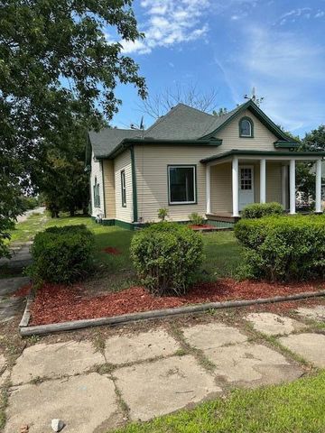 302 Cedar Avenue NW, Cass Lake, MN 56633