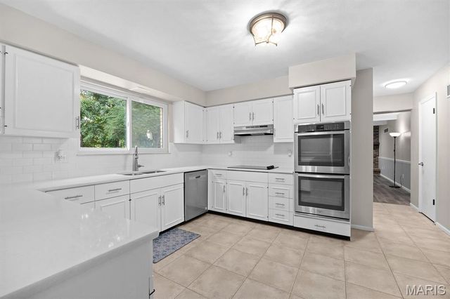 28 Shallowbrook Drive, O'fallon, IL 62269