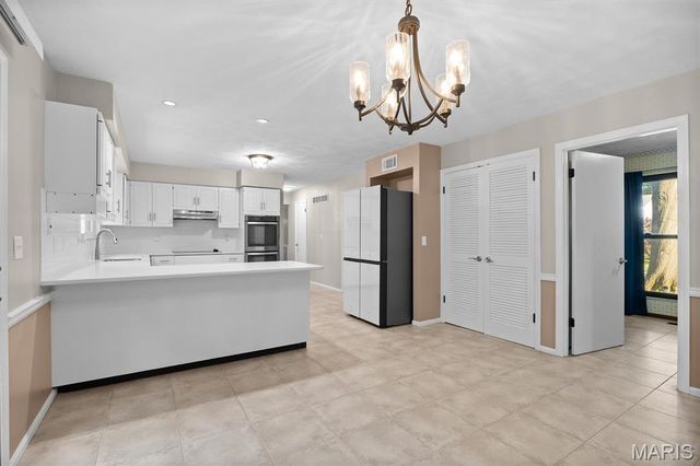 28 Shallowbrook Drive, O'fallon, IL 62269