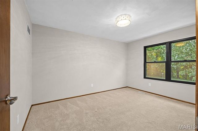 28 Shallowbrook Drive, O'fallon, IL 62269