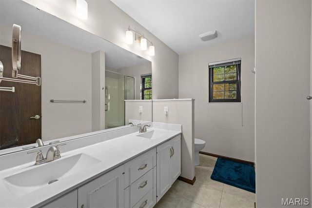 28 Shallowbrook Drive, O'fallon, IL 62269