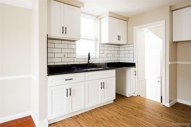 15605 Veronica Avenue, Eastpointe, MI 48021