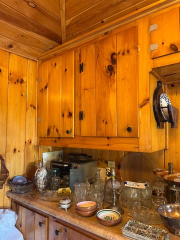 35 Hammond Shore Road, Franklin, VT 05457