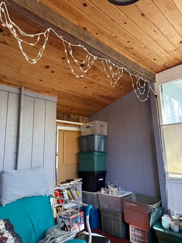 35 Hammond Shore Road, Franklin, VT 05457