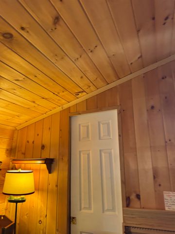 35 Hammond Shore Road, Franklin, VT 05457