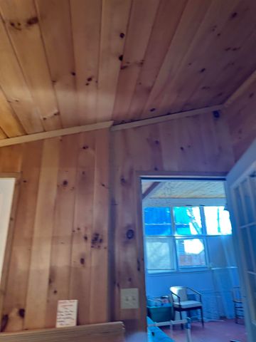 35 Hammond Shore Road, Franklin, VT 05457