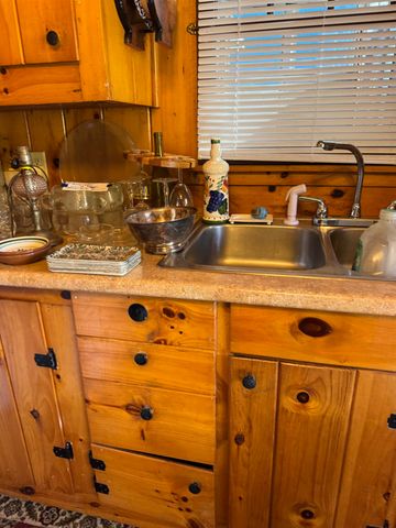 35 Hammond Shore Road, Franklin, VT 05457