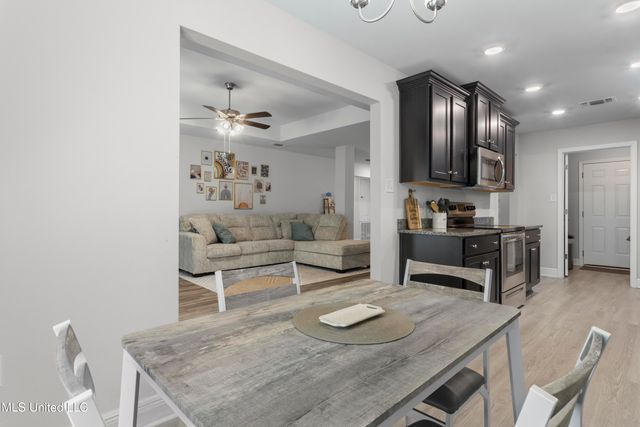 14077 Fox Hill Drive, Gulfport, MS 39503