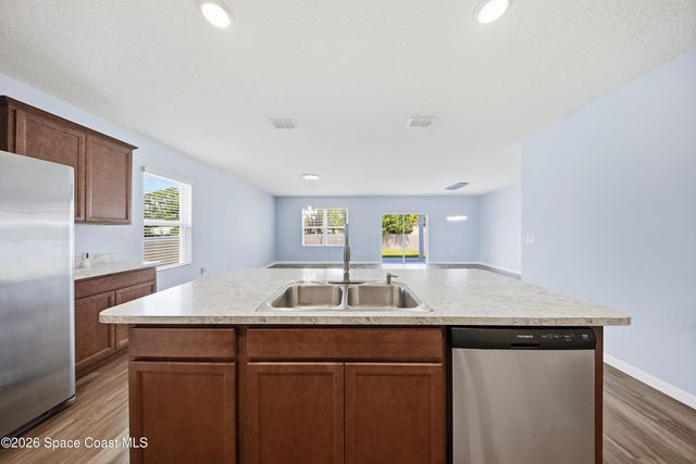 270 De Castro Avenue SE, Palm Bay, FL 32909