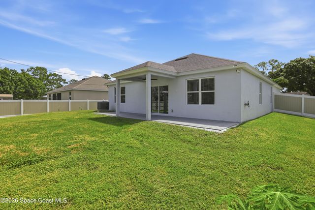 270 De Castro Avenue SE, Palm Bay, FL 32909