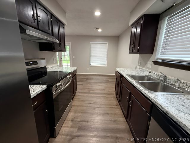 9135 S 91st East Avenue, Tulsa, OK 74133