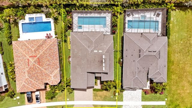 10909 STELLAR Circle, Palm Beach Gardens, FL 33412