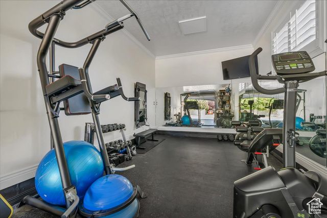 10605 S WILLOW VALLEY RD, South Jordan, UT 84095