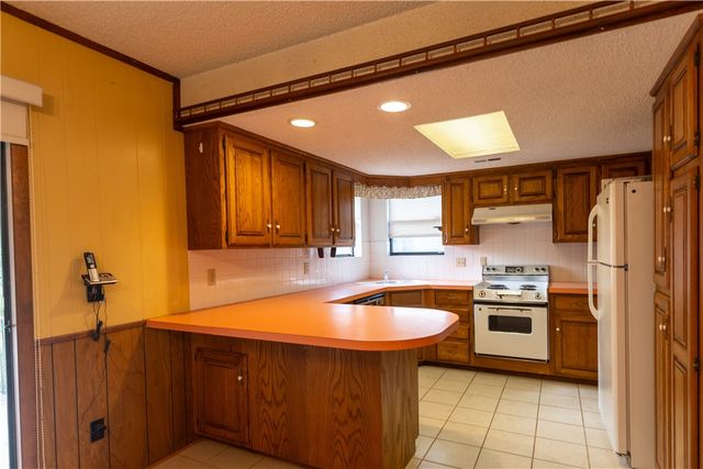 2815 W Highland Drive, Rogers, AR 72756