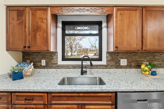 19 Ruth Ann Drive, Godfrey, IL 62035