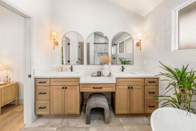 4860 Park Drive, Carlsbad, CA 92008