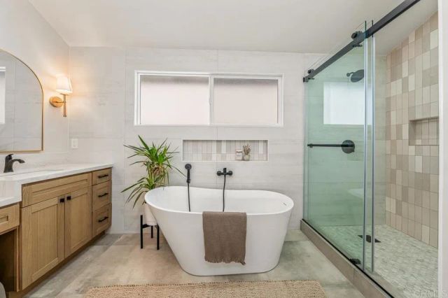 4860 Park Drive, Carlsbad, CA 92008