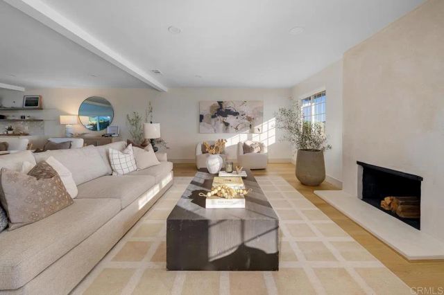 4860 Park Drive, Carlsbad, CA 92008