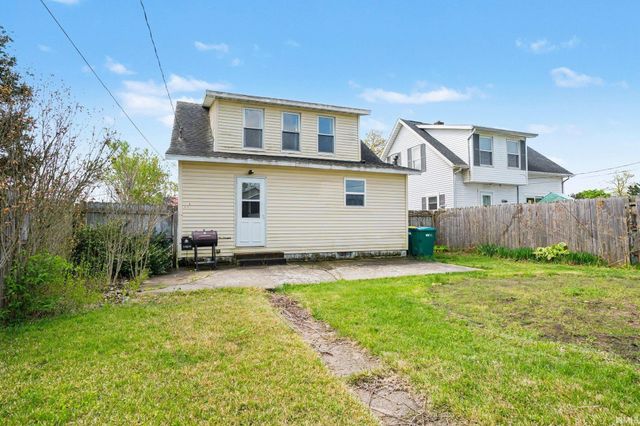 118 Stanley Street, Mishawaka, IN 46545