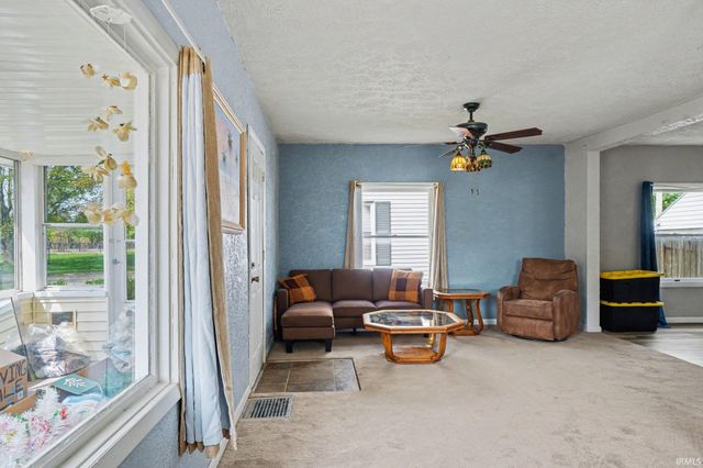 118 Stanley Street, Mishawaka, IN 46545