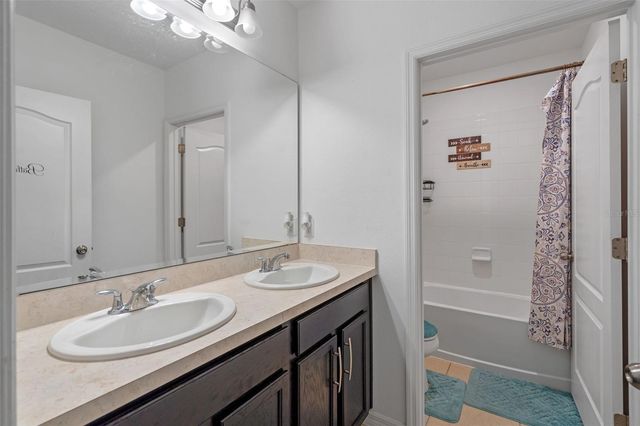 189 LUXMORE ROAD, Groveland, FL 34736