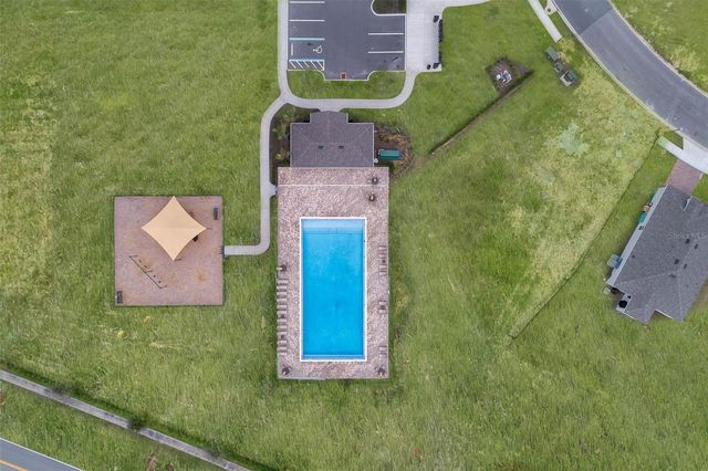 189 LUXMORE ROAD, Groveland, FL 34736