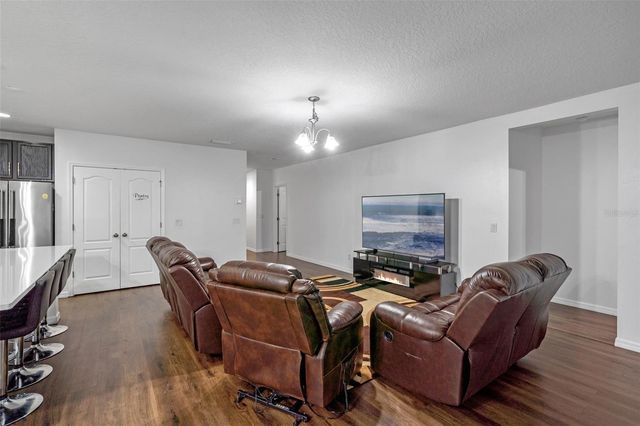 189 LUXMORE ROAD, Groveland, FL 34736