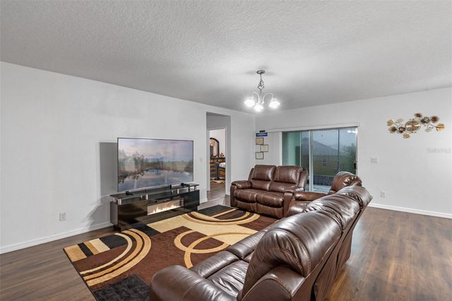 189 LUXMORE ROAD, Groveland, FL 34736