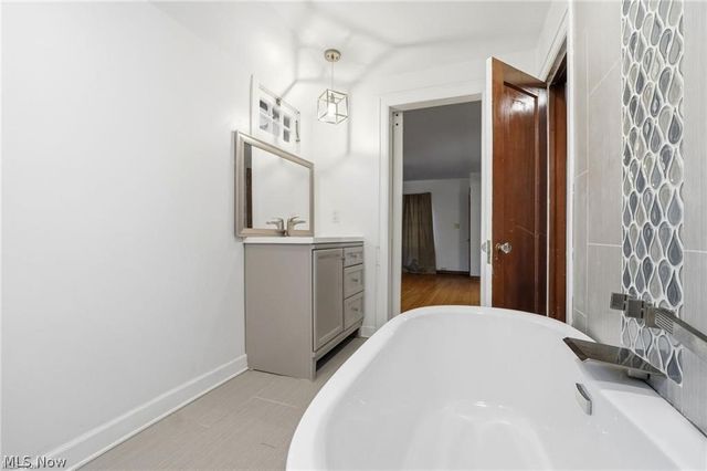 14316 Ashwood Road, Shaker Heights, OH 44120