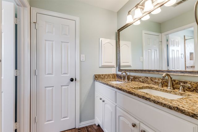 1421 Santa Fe Trail, Carrollton, TX 75007