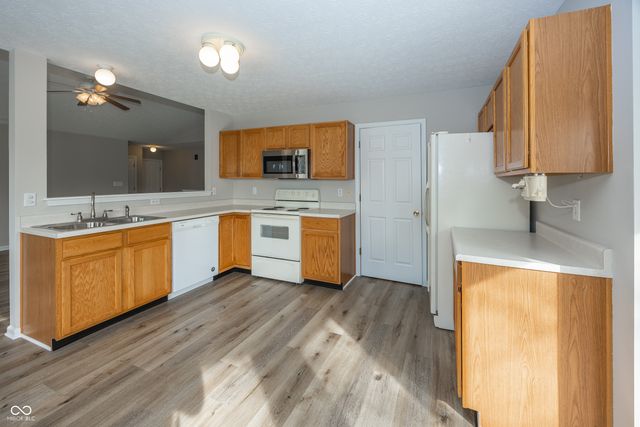 7123 N Lyndhurst Crossing, Mccordsville, IN 46055