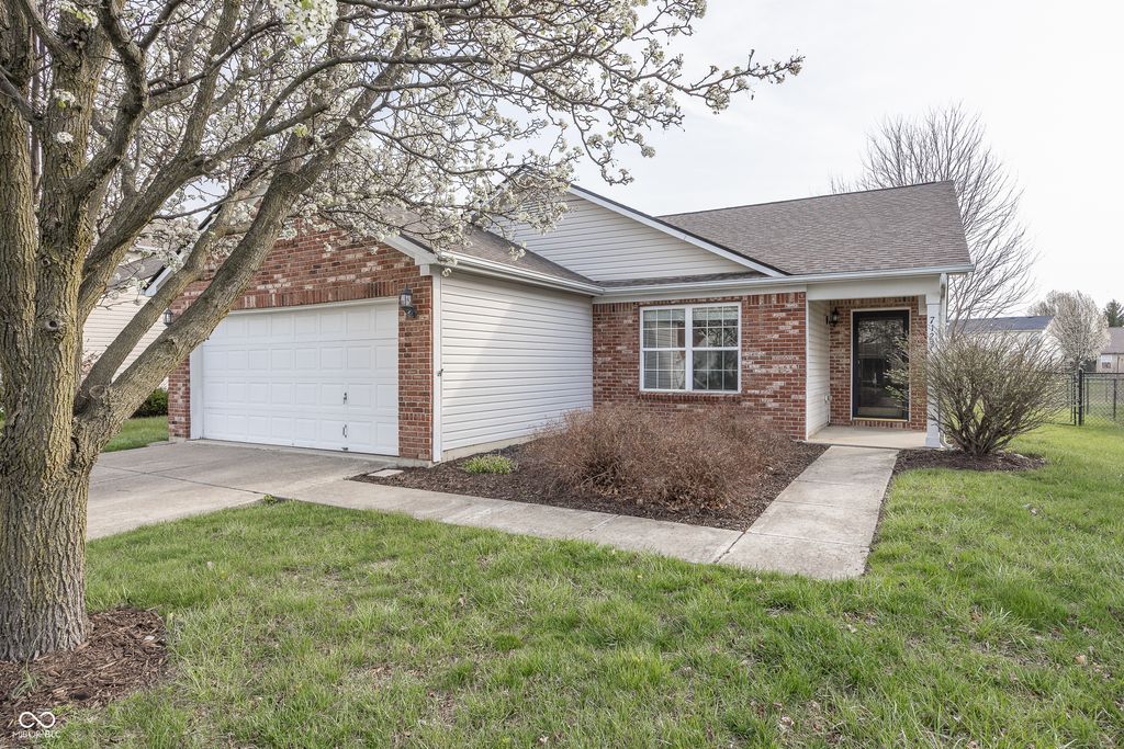 7123 N Lyndhurst Crossing, Mccordsville, IN 46055