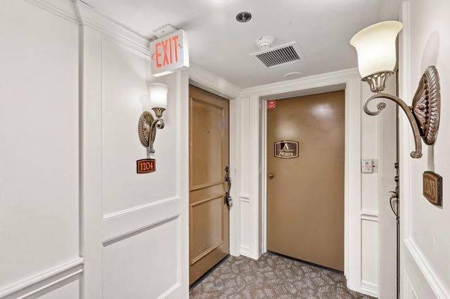 3525 Sage Road 1204, Houston, TX 77056