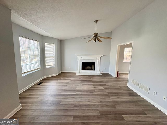 1718 Graywood Drive SE, Mableton, GA 30126