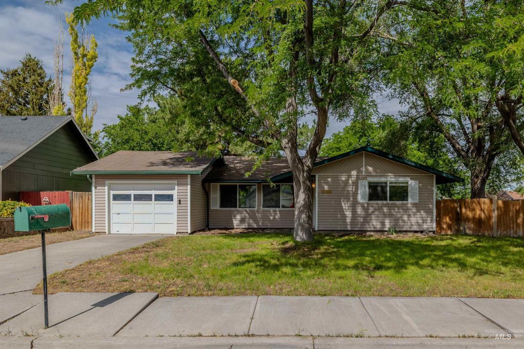 453 Knottingham Dr, Twin Falls, ID 83301