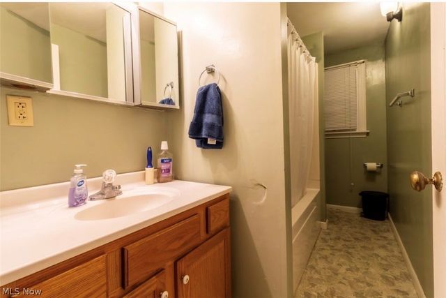 4011 Central Avenue, Shadyside, OH 43947