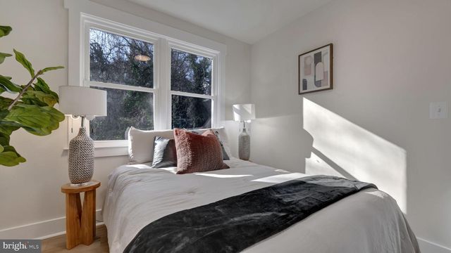 5543 CENTRAL AVE SE, Washington, DC 20019