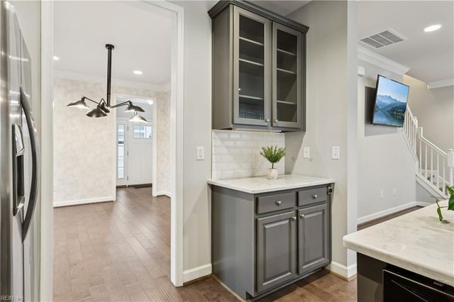 100 Wineberry WAY, Yorktown, VA 23692