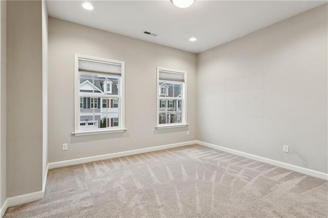 100 Wineberry WAY, Yorktown, VA 23692