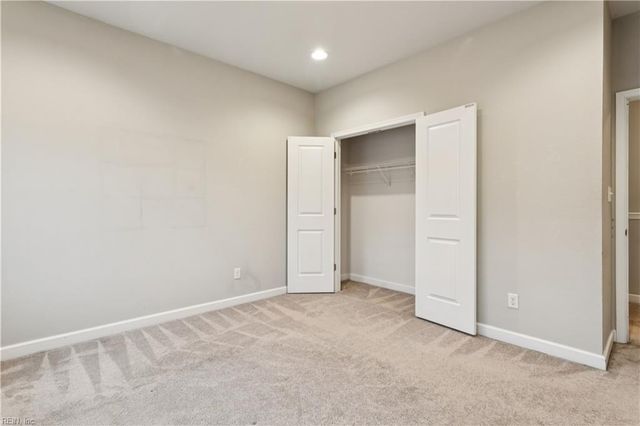 100 Wineberry WAY, Yorktown, VA 23692